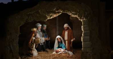 29980-12349-Nativity_BirthJesus.1200w.tn.1200w.tn